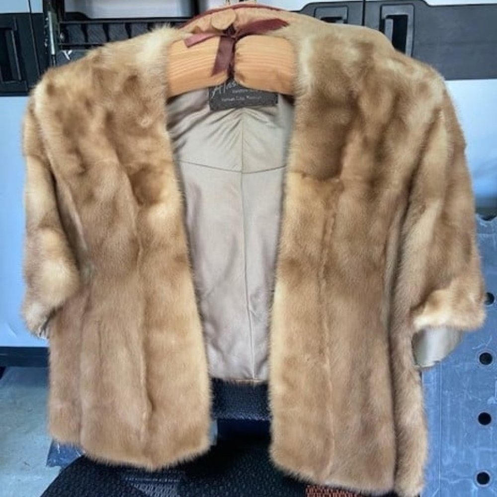 Alaskan Fur 1940s Vintage Mink Stole Cape Capelet Jacket Wrap with Bag